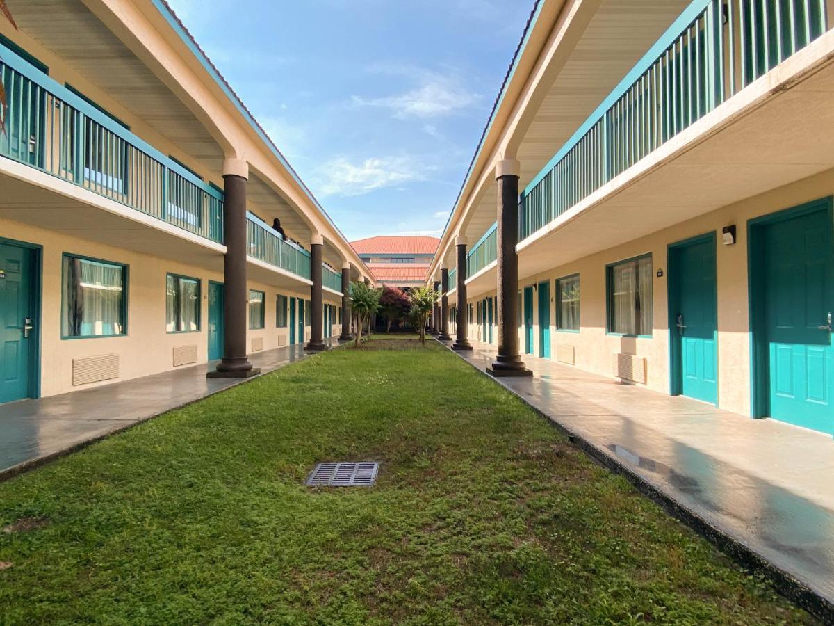 Studio 6 Savannah, Ga- Gateway & I-95 ジョージタウン エクステリア 写真
